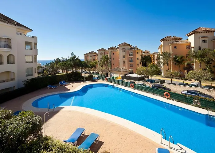 Hacienda Playa Elviria Апартаменти *